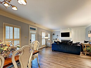 Always message me 1st b4 booking!  fireplace does not work. can not be used