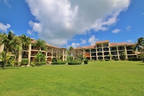 Pelican Cove Complex