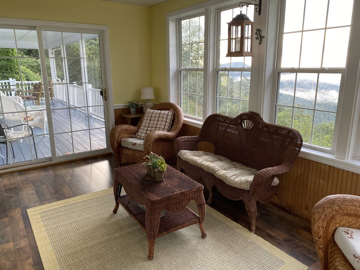 “Winnie’s Retreat.” Fantastic Mountain View