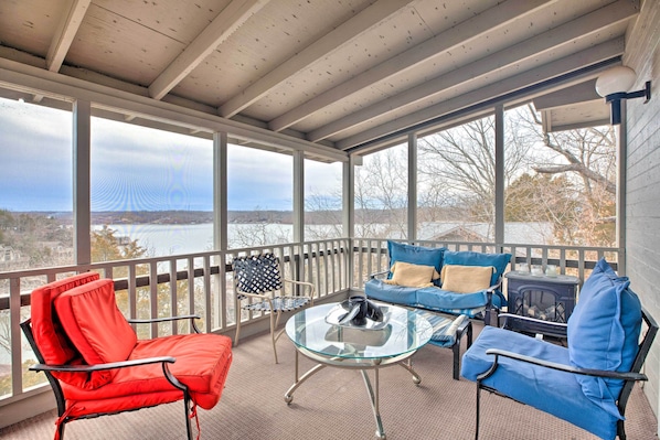 Osage Beach Vacation Rental | 5BR | 5BA | 2,520 Sq Ft | 3 Stories via Stairs