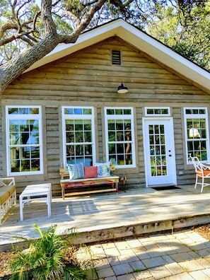 Entrance and patio