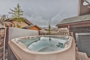 Private Hot Tub with Seating for 6-8 People