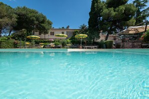 Piscina exterior