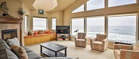 Newport Vacation Rental | 3BR | 2.5BA | 2,450 Sq Ft | Stairs Required