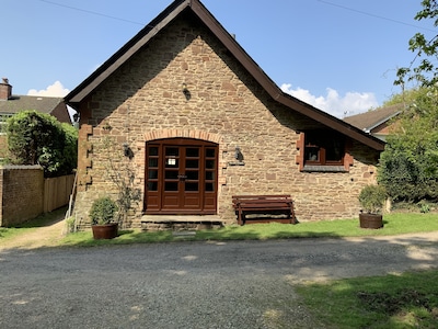 Forest of Dean Romantic & Rustic Holiday Cottage