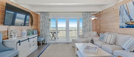 Oceanfront Living Area 