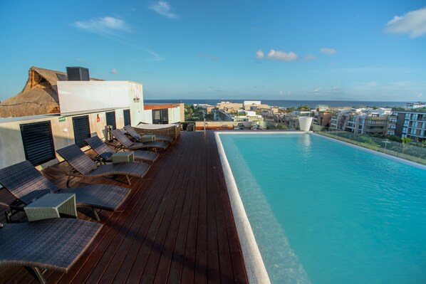 Rooftop pool