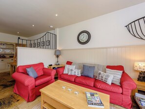 Cosy living area | Castlemans Stables East - Castleman’s Stables, Sedlescombe, near Battle