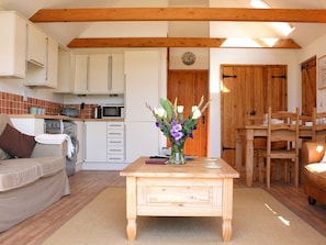 Well presented open plan living space | The Barn, Brook