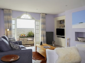 Living room | Seashore Apartment, Sandgate