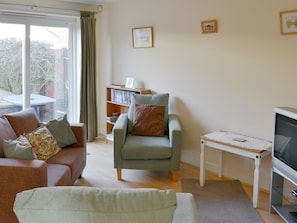 Living room/dining room | Turnstone, Seahouses