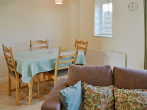 Living room/dining room | Turnstone, Seahouses