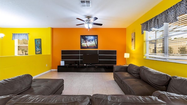 Sweet Home Vacation Home Rentals, Top Resorts Florida Crystal Cove Resort