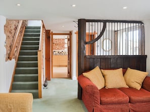 Living room retaining former architectural details | Fair Maid - Glimsters Farm Holiday let, Kentisbeare, Cullompton