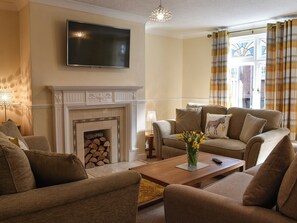 Living room | Annie&rsquo;s Place, Whitby