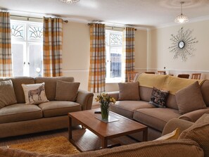 Living room | Annie&rsquo;s Place, Whitby
