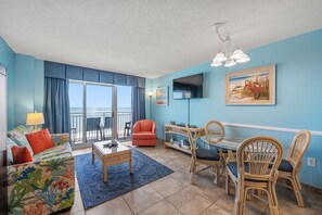 Enjoy the comforts of home with the view of a lifetime.