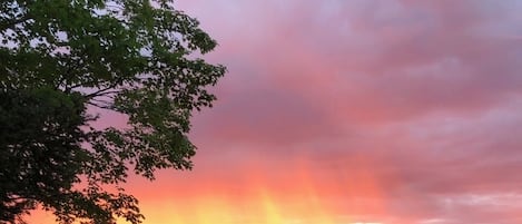 Sunset on Long Lake
enjoy12' aluminum rowboat