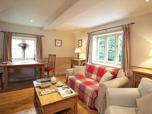 Open plan living space | Sawmill Cottage, Tunbridge Wells