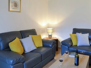 Relaxing living room | Arnish Cottage, Uigshadder near Portree