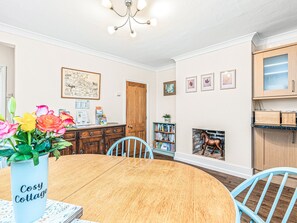 Dining Area | Cosy Cottage, Lyndhurst