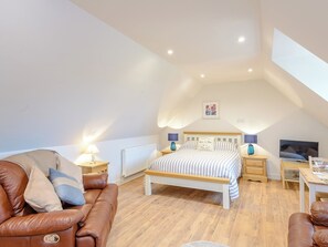Studio | Spire View, Near The New Forest
