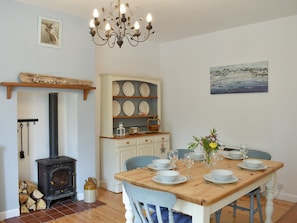 Delightful kitchen/ dining room | Elm Cottage, St Lawrence