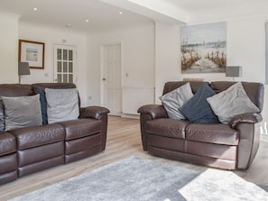 Living area | Caddie - 19th Hole, Carlyon Bay, near St Austell