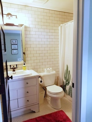 Attached bathroom 