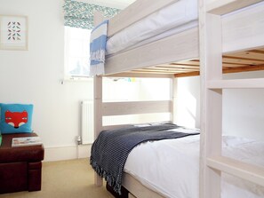 Bunk bedroom | Half Turn Cottage, Whitstable