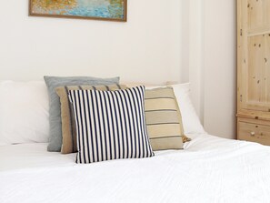 Bedroom | Half Turn Cottage, Whitstable