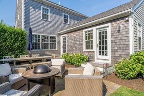 Patio/Backyard
