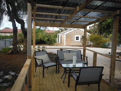 French Provincial accommodation in the heart of Yorke Peninsula