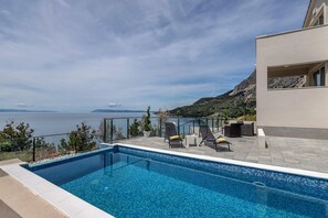 Holiday Home Swimming Pool