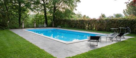 Vue sur piscine