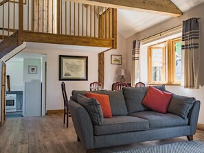 Living room | Norwood Dairy, Wormshill