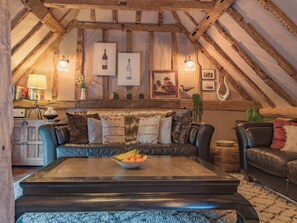 Living area | Woolhouse Barn, Hunton