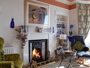 Living room with cosy open fire | Sunnyside Beach, Lower Largo