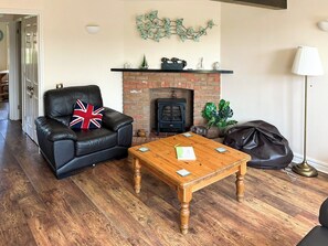 Living room | High Tide, Binfield, near Newport
