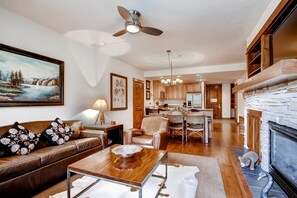 Breckenridge BlueSky 3 Bedroom Residence Living Area