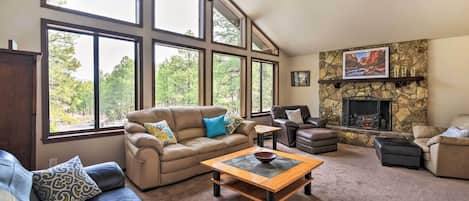 Flagstaff Vacation Rental | 4BR | 3BA | 2,288 Sq Ft | Step-Free Entry