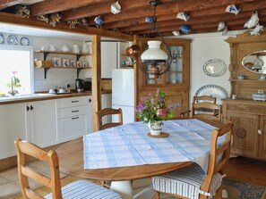 Kitchen | Southview Cottage, Wellow, nr. Yarmouth