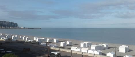 Vue sur la plage ou l’océan