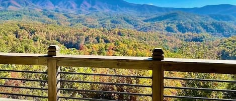 Monster Views Of The Great Smoky Mountains National Park And Mt. LeConte!