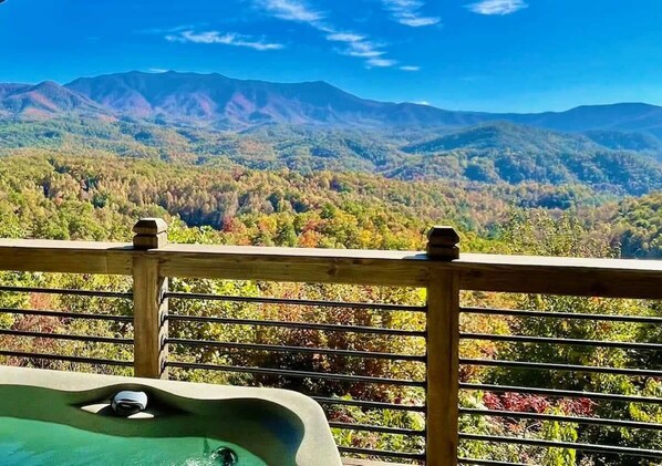 Monster Views Of The Great Smoky Mountains National Park And Mt. LeConte!