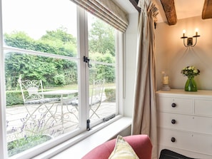 Living area | Peppercorn Cottage, Cheriton