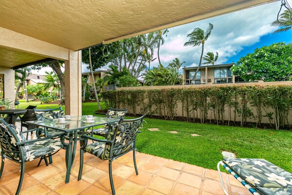Outdoor dining