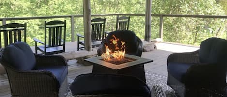 Covered Deck with Fire Pit and BBQ

