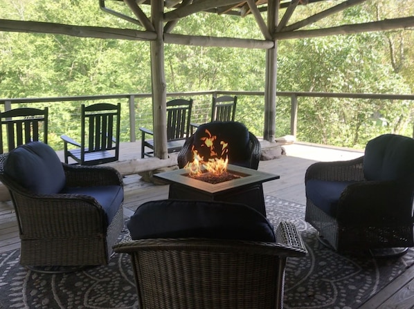 Covered Deck with Fire Pit and BBQ
