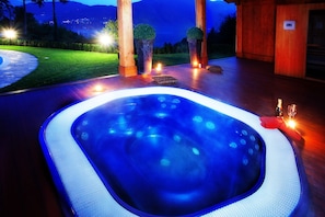 Sauna & Jacuzzi open 365 days a year here at  "Tremezzo Residence"